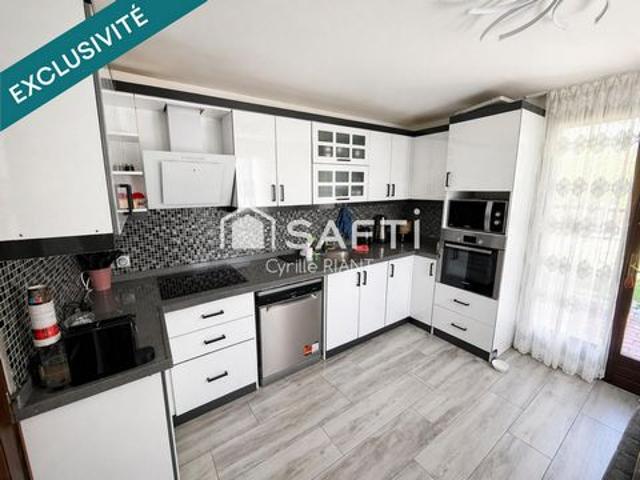 Maison et appartement 160 m², plus local industriel