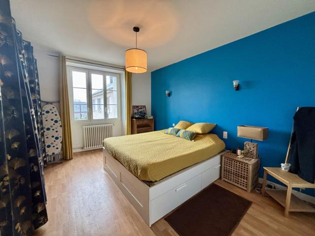Maison et appartements à Vignols