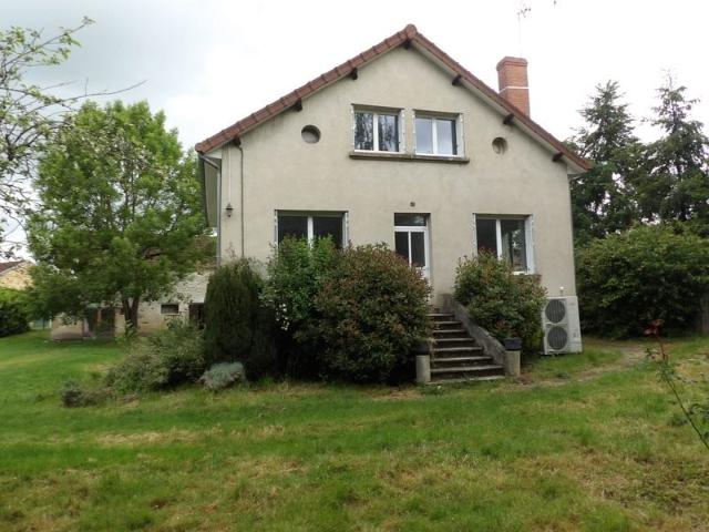 Maison et grange à vendre 6 pièces 23 120m² Chambon sur Voueize