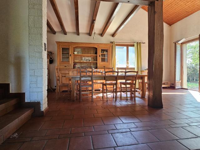 Maison et deux appartement