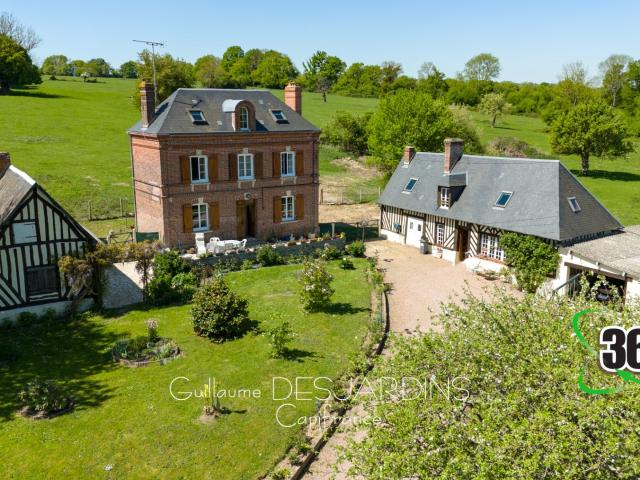Maison et ses dépendances entre LIVAROT et SAINT PIERRE EN AUGE