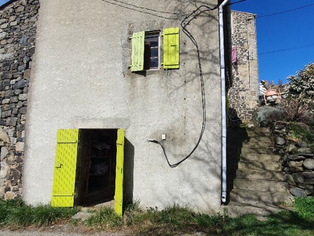 Maison et terrain constructible avec splendide vue à Pranles proche Privas