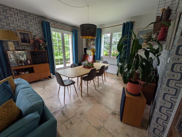 Maison et terrain de construction magnifiquement présentés 186m² Monbazillac
