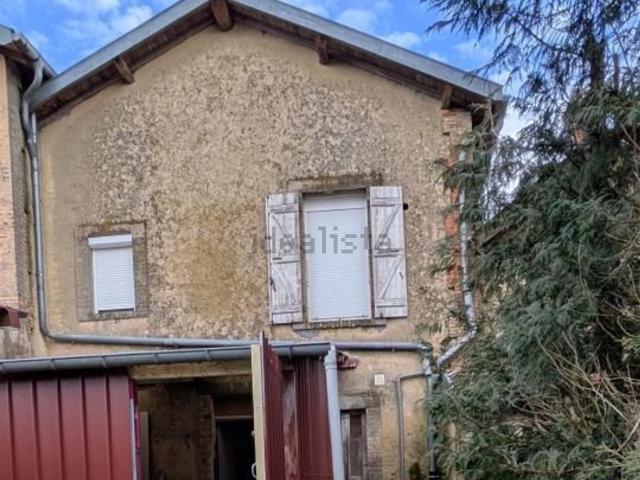 Maison, Étain