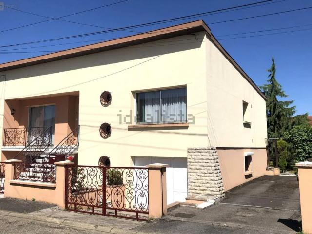 Maison, Étain