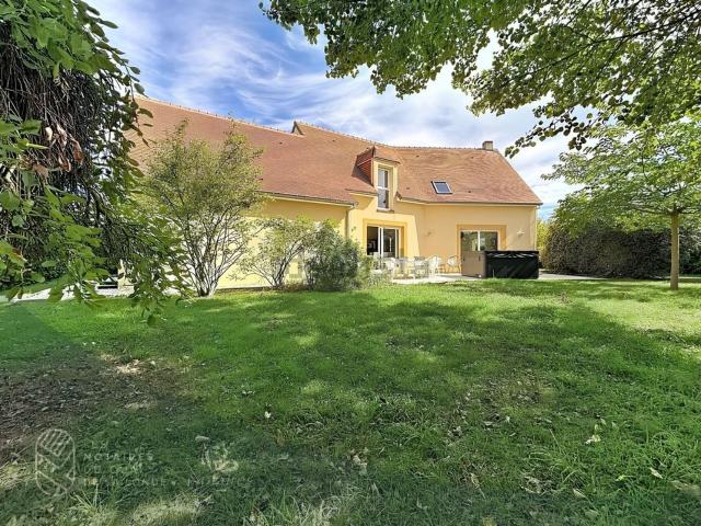 Maison, Éterville
