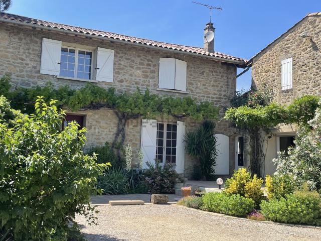 Maison, Étoile sur Rhône