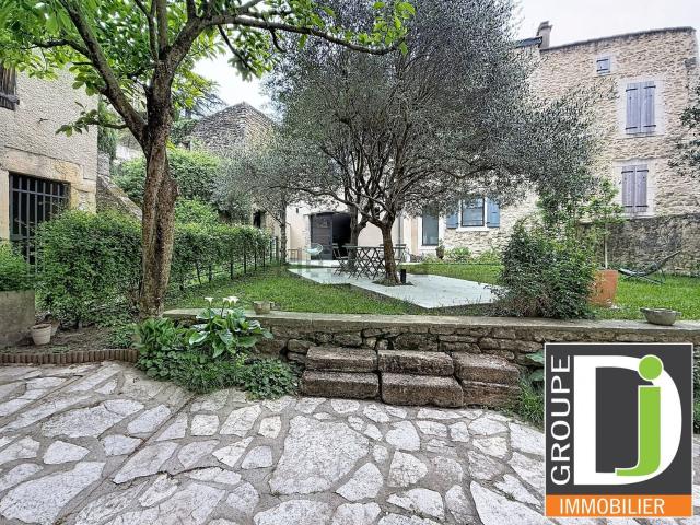Maison, Étoile sur Rhône