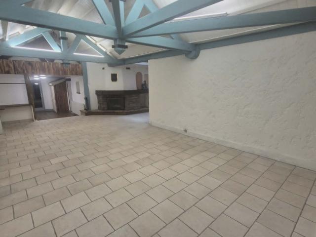 Maison Evaux Et Menil 5 pièce s 180 m2
