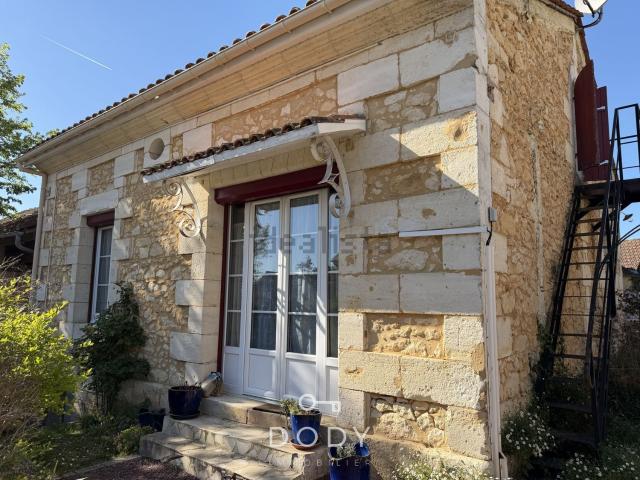 Maison, Eyraud Crempse Maurens