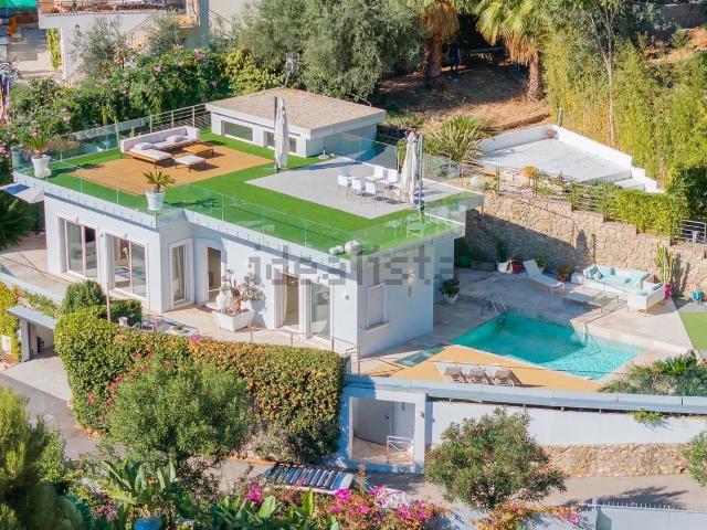 Maison, Èze