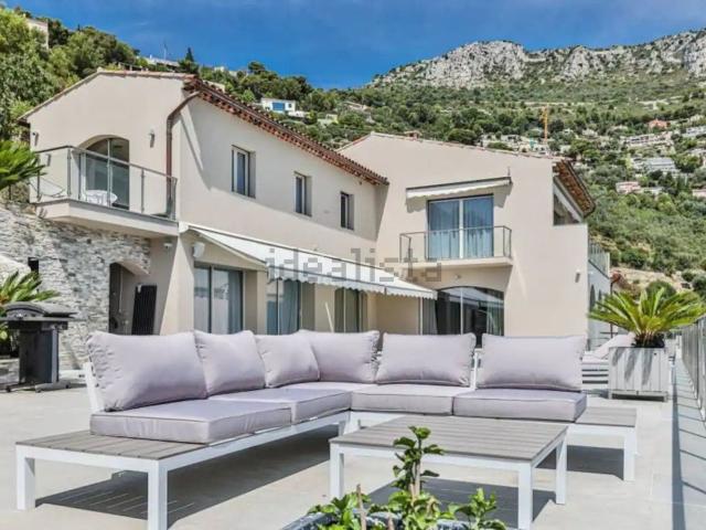 Maison, Èze