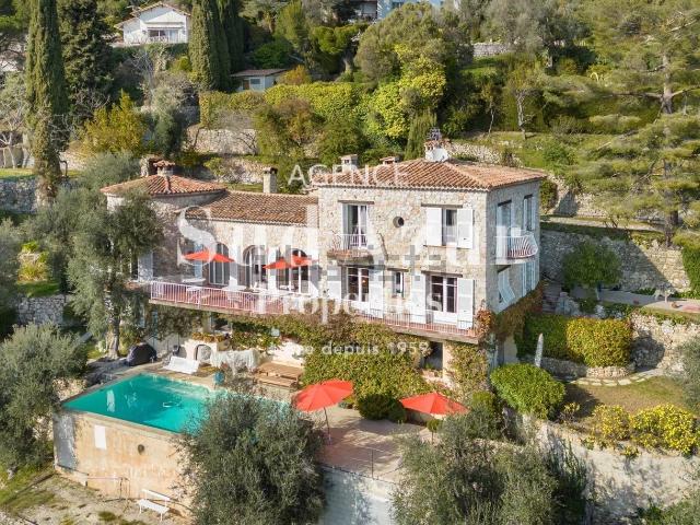 Maison, Èze