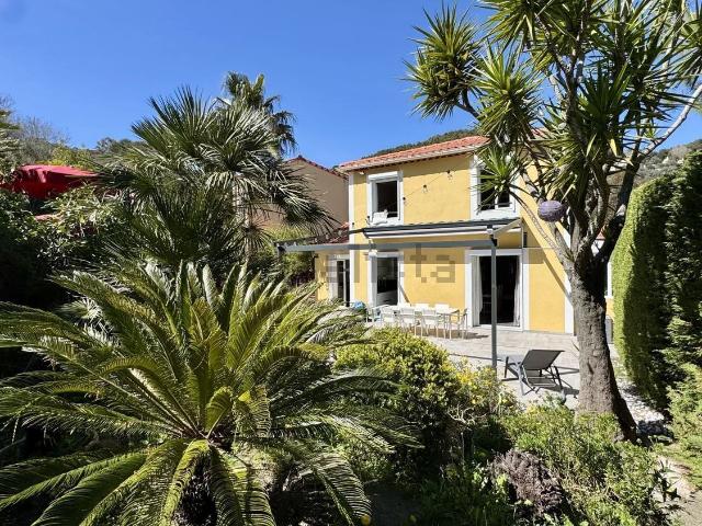 Maison, Èze