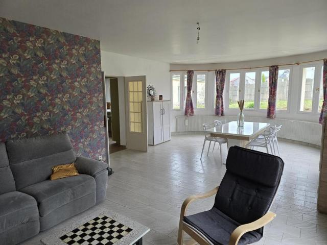 Maison F10