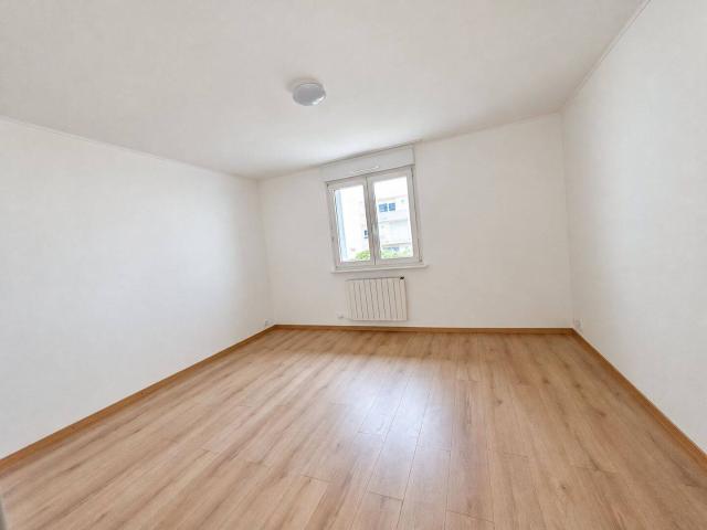 MAISON F2 INDIVIDUELLE AU CALME ENTIEREMENT RENOVE