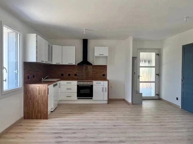 Maison F3 avec garage et jardin Location à l’année