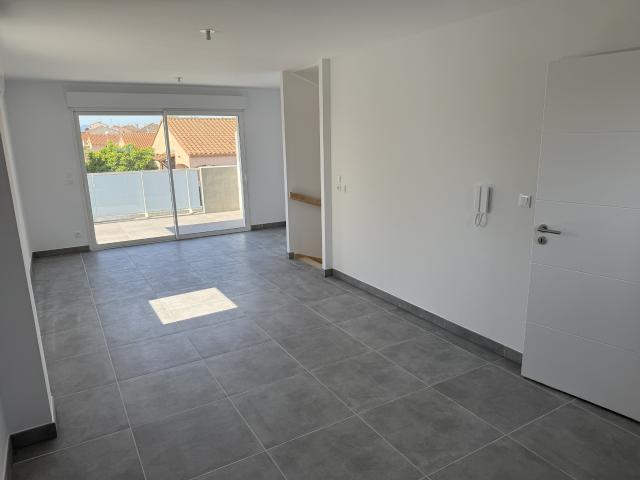 Maison F3, garage et terrain clos