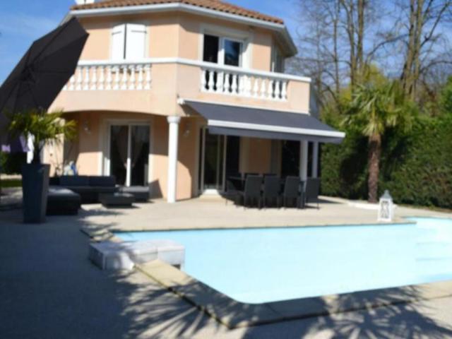 Maison F4