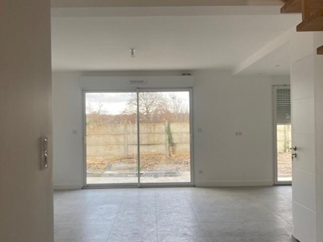 Maison F4 neuve mitoyenne