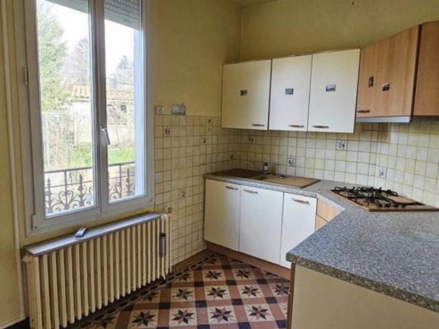 Maison F4 proche centre ville sur terrain de 498m²