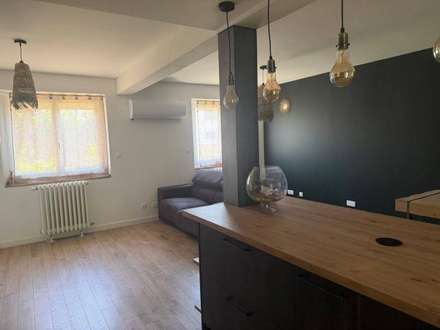 maison F4/F5 jardin location MEUBLEE