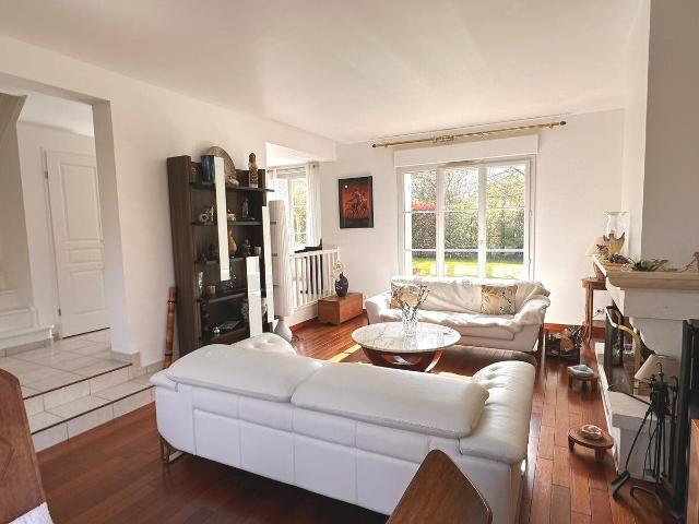 Maison F8 174m² Montesson