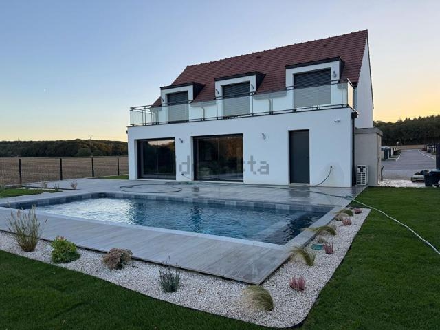 Maison, Fouquenies