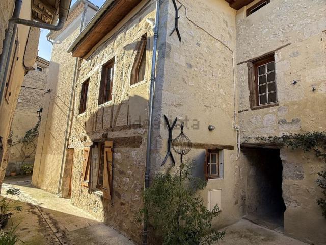 Maison, Fourcès