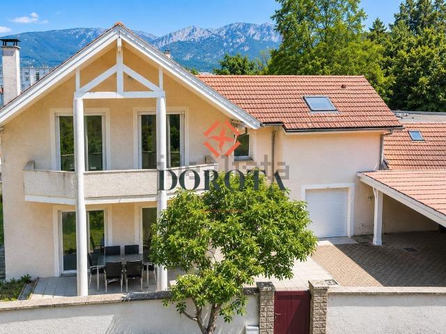 Maison, Fontaine