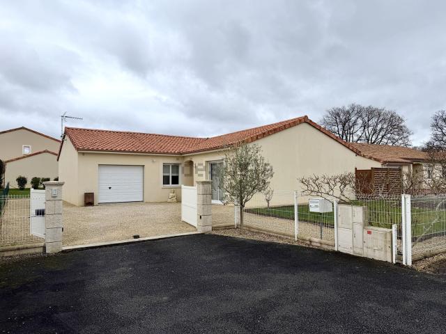 Maison, Fontaine le Comte