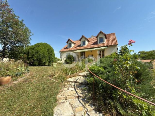 Maison, Fontaine le Comte