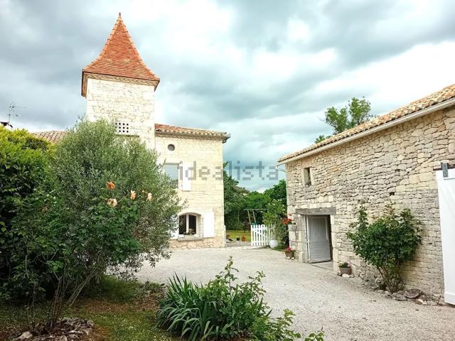 Maison, Fontanes