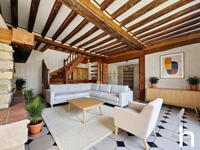 Maison, Fontenay le Pesnel