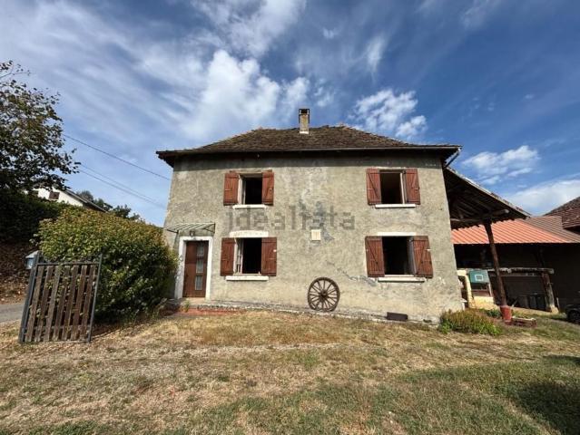 Maison, Faverges de la Tour