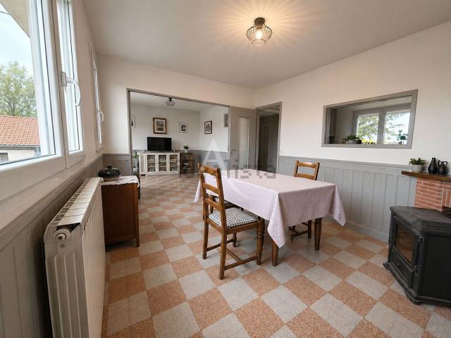 Maison, Favières