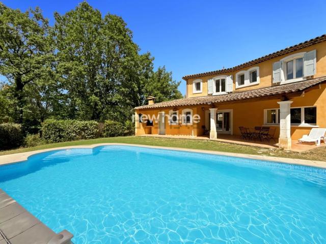 Maison, Fayence