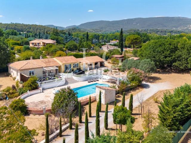 Maison, Fayence