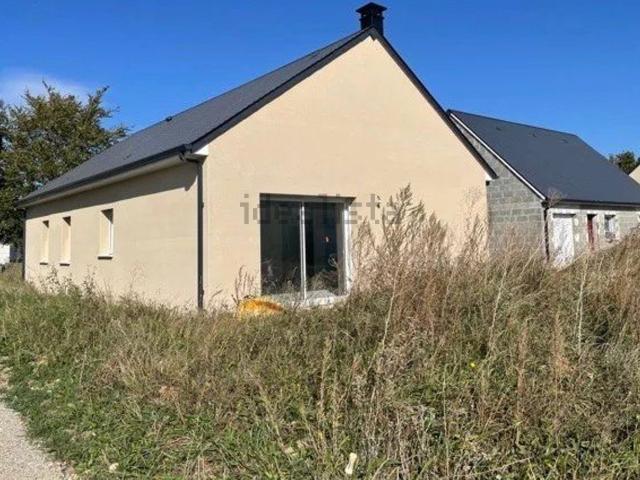 Maison, Falaise