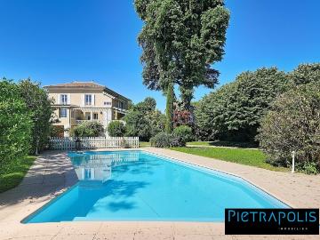 Maison familial 5 chambres luminosité jardin piscine 224m² Genay