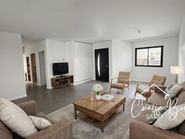 Maison familial neuve 120 m² 3 chambres, garage