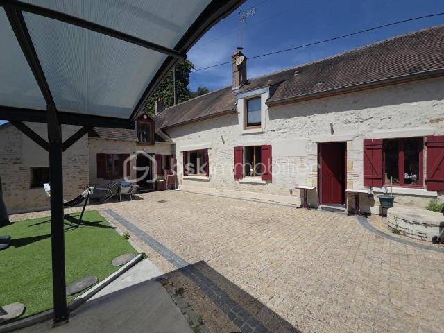 MAISON FAMILIAL SAINT PRIVE SAINT MESMIN