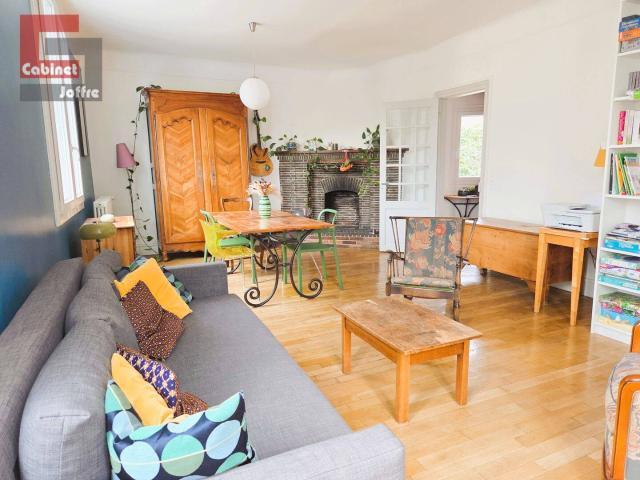MAISON FAMILIALE MEUBLÉE de 124 m² avec Jardin & Garage Proche