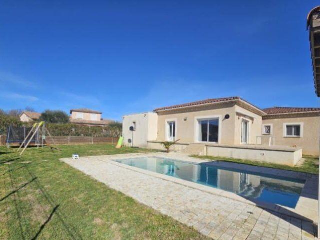 Maison familiale moderne – 5 pièces – 162 m² – avec piscine