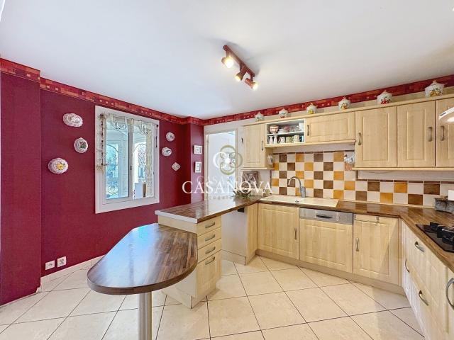 Maison familiale ou investissement locatif centre village 180m² Gignac