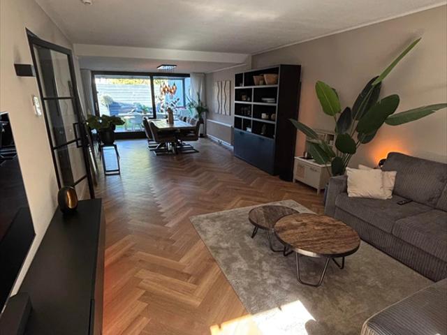 Maison Familiale Oude Tunnelweg, Kerkrade – 4 Pièces, Location Courte Durée