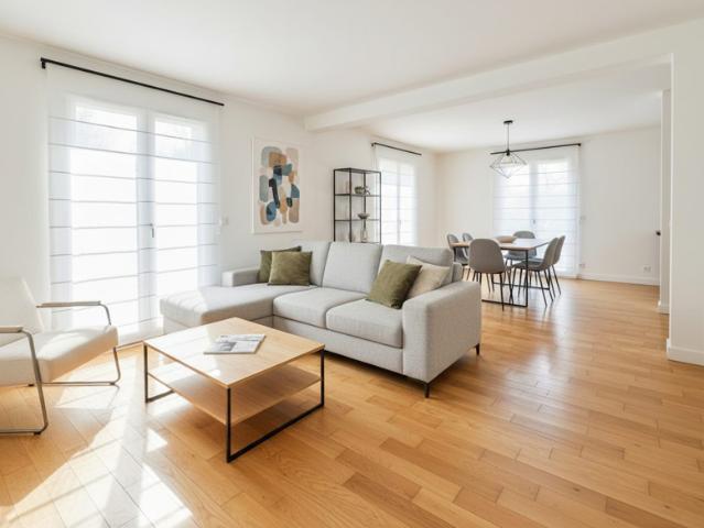 Maison familiale au calme, à fort potentiel, à proximité du l