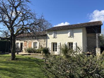 Maison Familiale Avec 2Ha De Terrain 150m² Saint Coutant