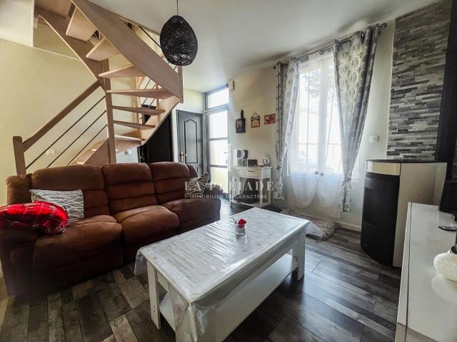 Maison familiale avec chambre de plain pied, à proximité du tram et de la gare