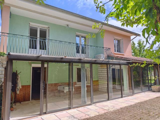Maison Familiale Avec Appartement Indépendant 175m² Atur